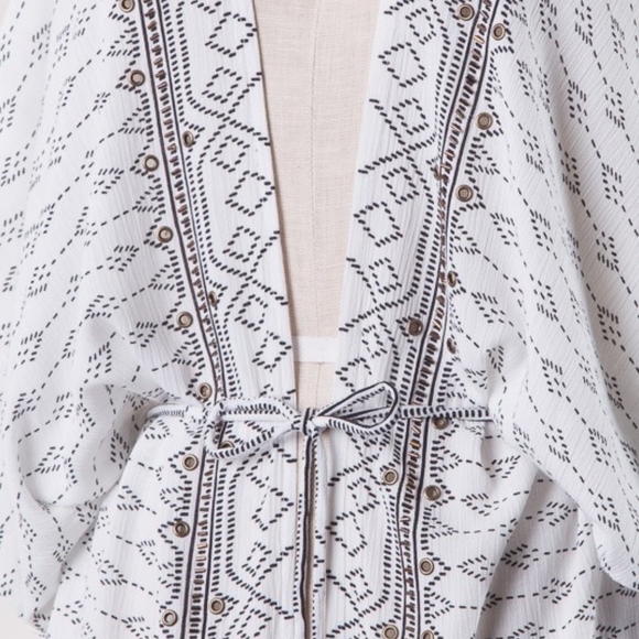 Larissa Pattern Cardigan - Picture 2 of 4